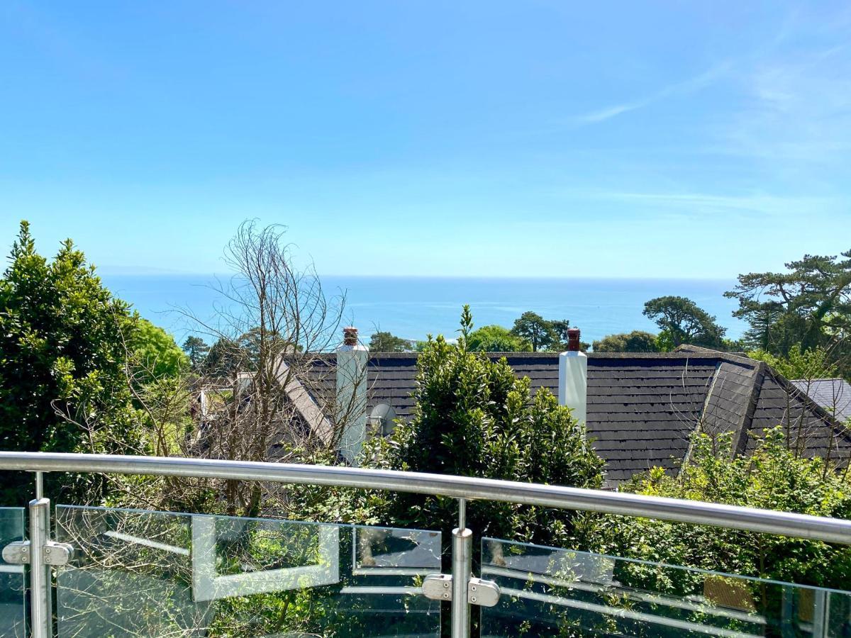 One Of The Best Properties In Lyme! Breathtaking Views Across The Whole Bay. 3 Stories With 2 Tier Veranda Around The Property. Sleeps 6 Lyme Regis Exterior foto